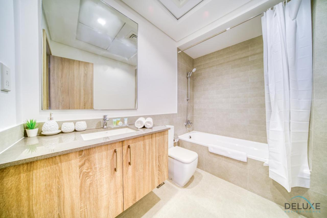 Sophisticated 1Br At Town Square Rawda Dubailand By Deluxe Holiday Homes エクステリア 写真